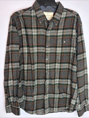 Weatherproof Green Plaid Button-Down Shirt with Red/Yellow Accents Chest Pocket